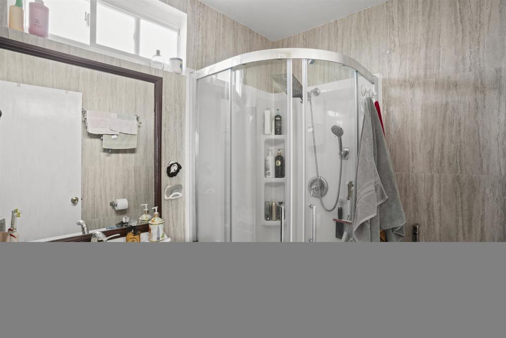 14513 Mirando Property Photo 10