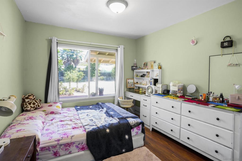 14513 Mirando Property Photo 11