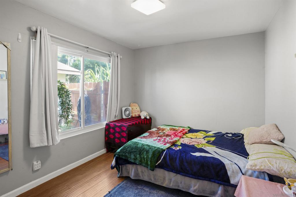 14513 Mirando Property Photo 13
