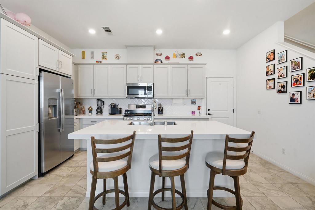 2044 Bluestone Cir. Property Photo 15