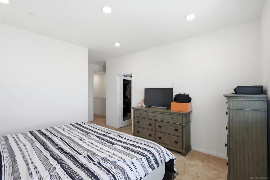 2044 Bluestone Cir. Property Photo 24