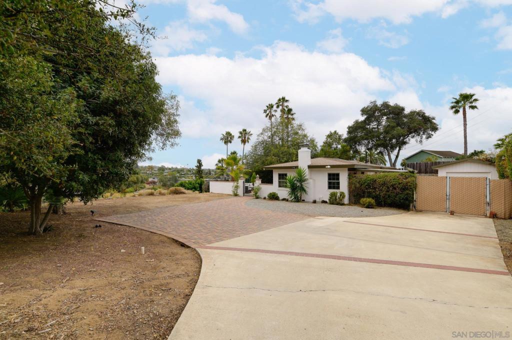 1005 Alta Vista Property Photo 1