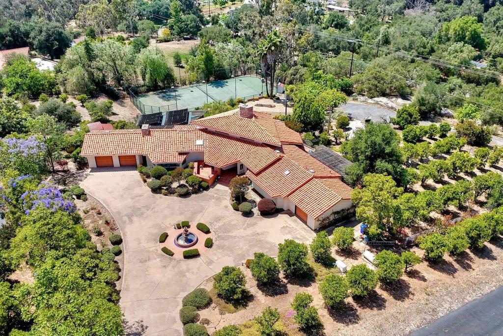 30458 Cool Valley Highlands Road Property Photo 1