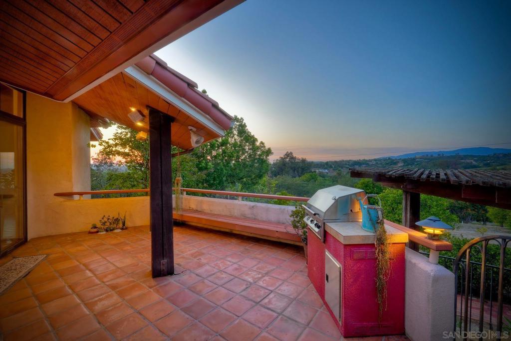 30458 Cool Valley Highlands Road Property Photo 7