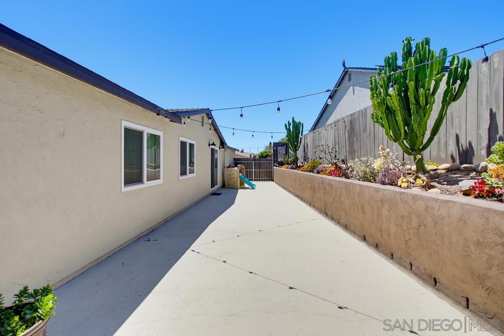 12979 Calle De Las Rosas Property Photo 46