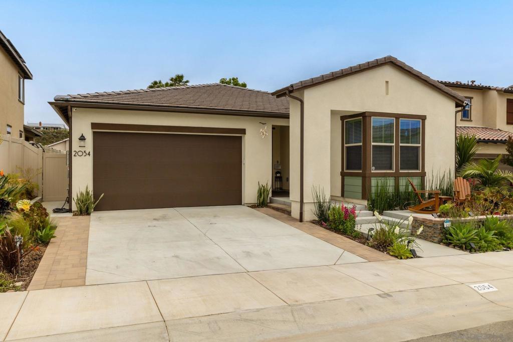 2054 Bruno Place Property Photo 2