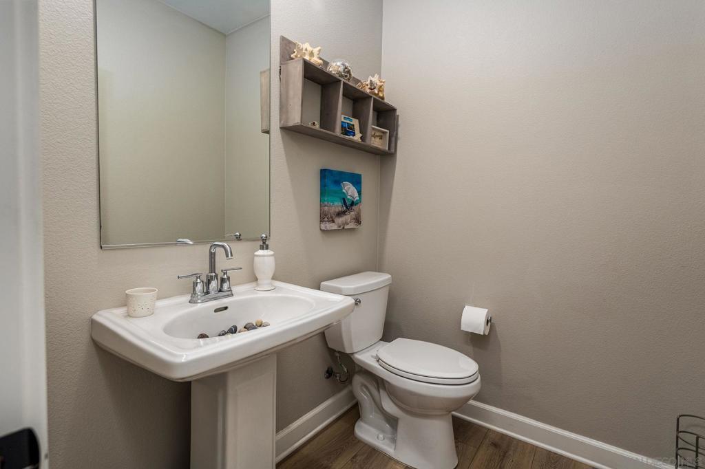 2054 Bruno Place Property Photo 20
