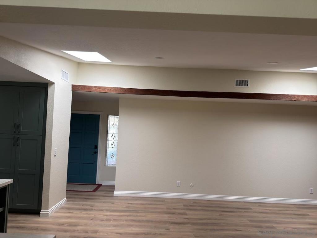 13919 York Avenue Property Photo 13