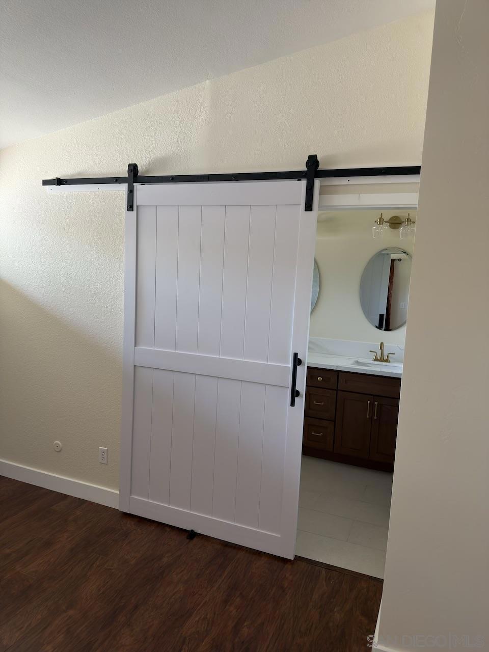 13919 York Avenue Property Photo 50