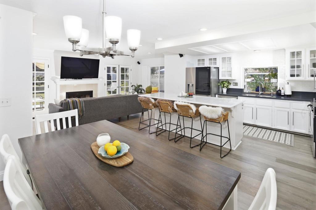 12027 Rue Des Amis Property Photo