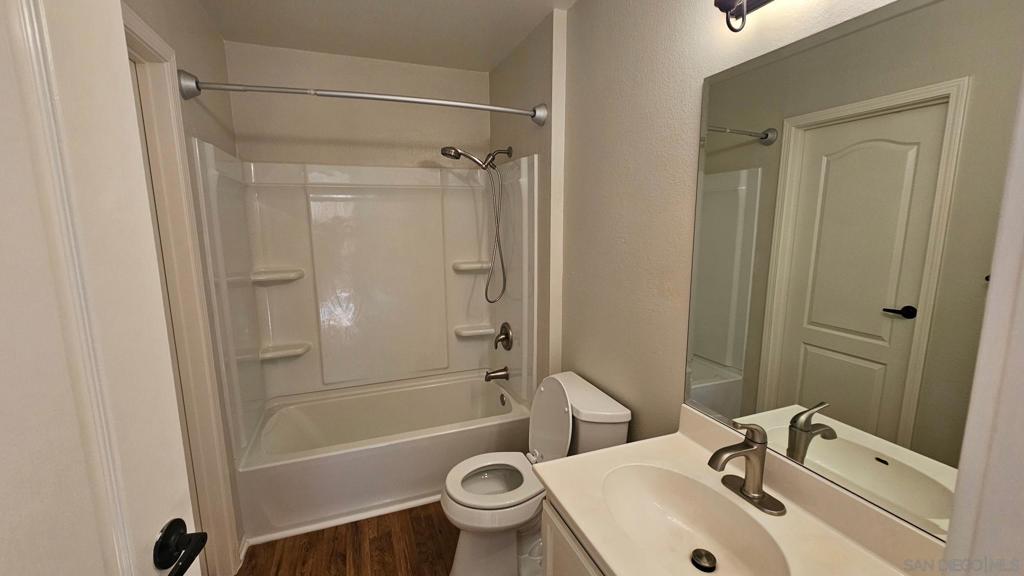 12091 Alta Carmel Ct 10 Property Photo 8