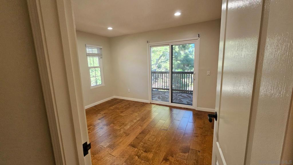 12091 Alta Carmel Ct 10 Property Photo 15