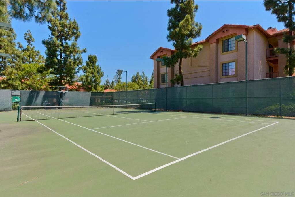 12091 Alta Carmel Ct 10 Property Photo 21