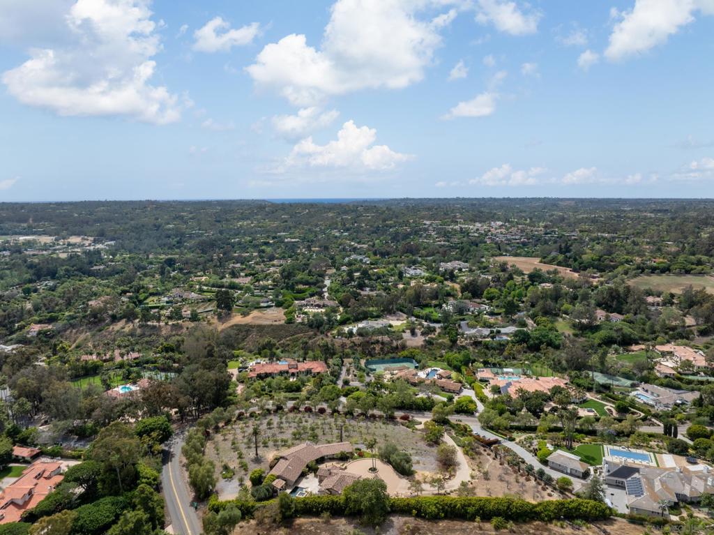 6858 Las Colinas Property Photo 8