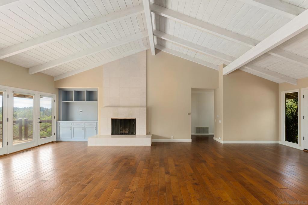 6858 Las Colinas Property Photo 13