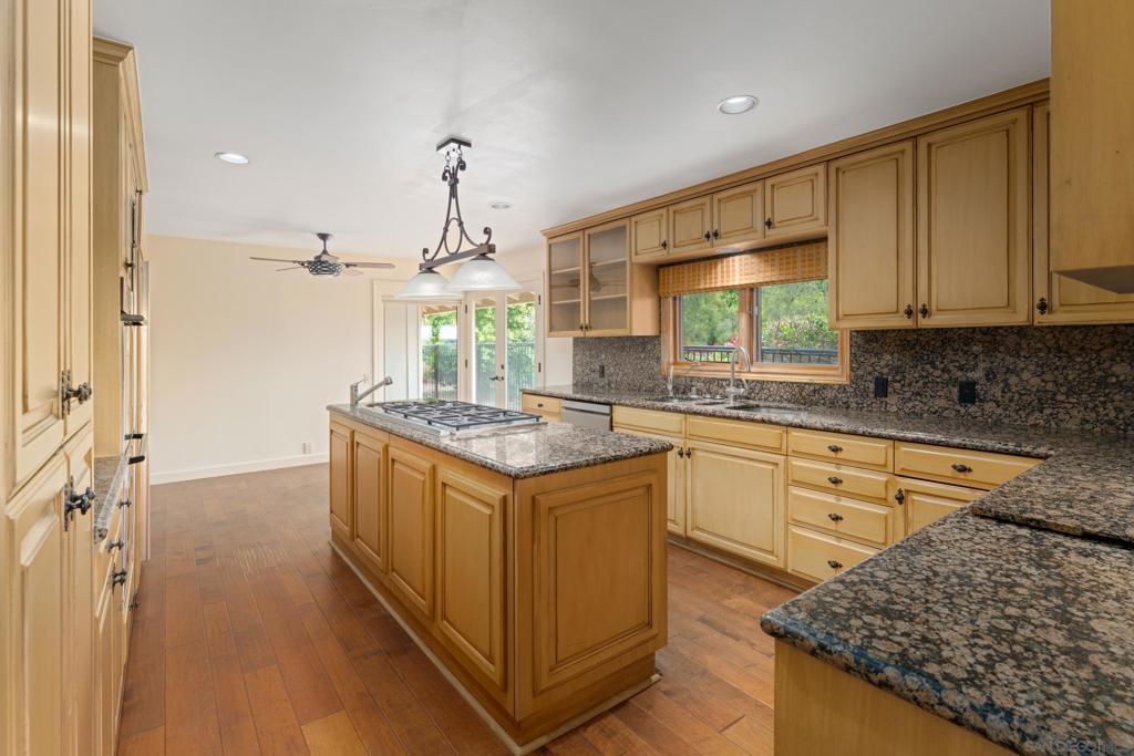 6858 Las Colinas Property Photo 15
