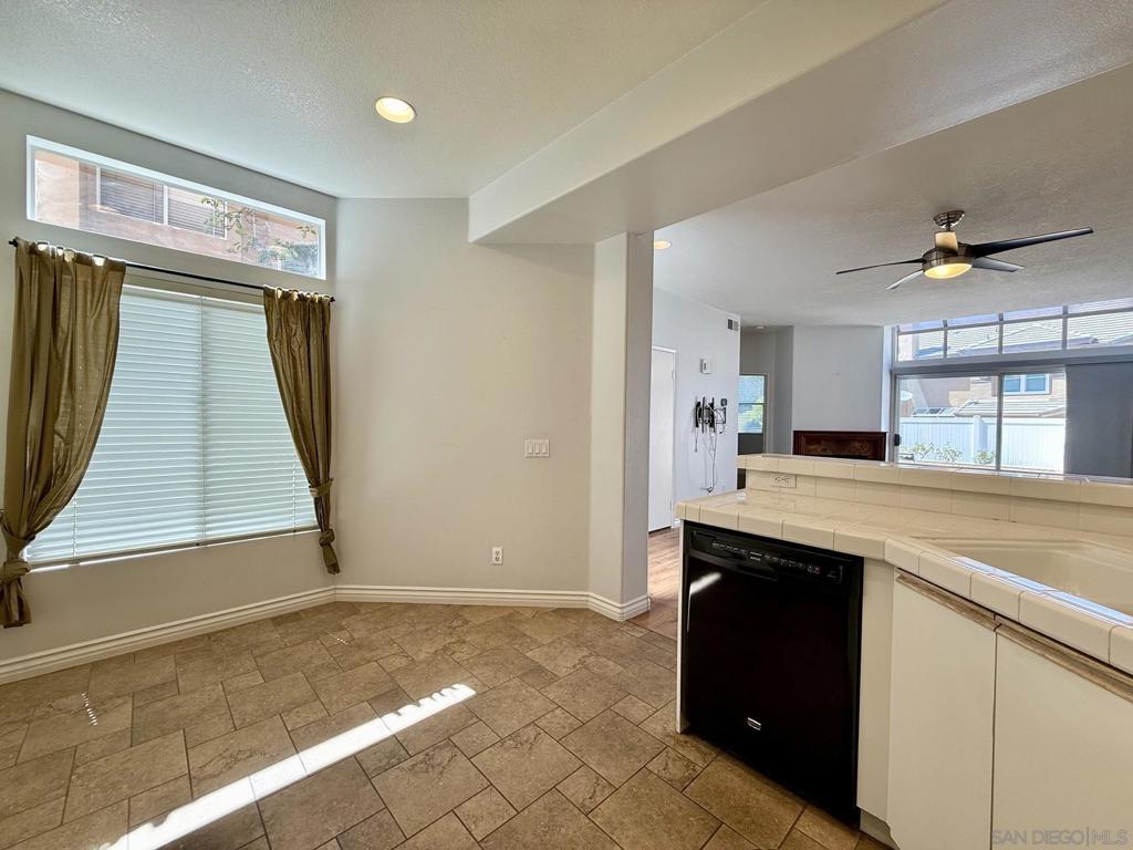 992 S Country Glen Way Property Photo 8