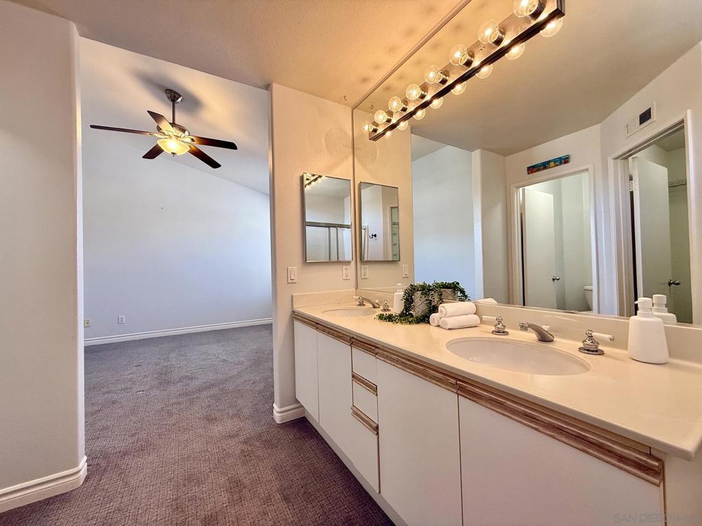 992 S Country Glen Way Property Photo 29