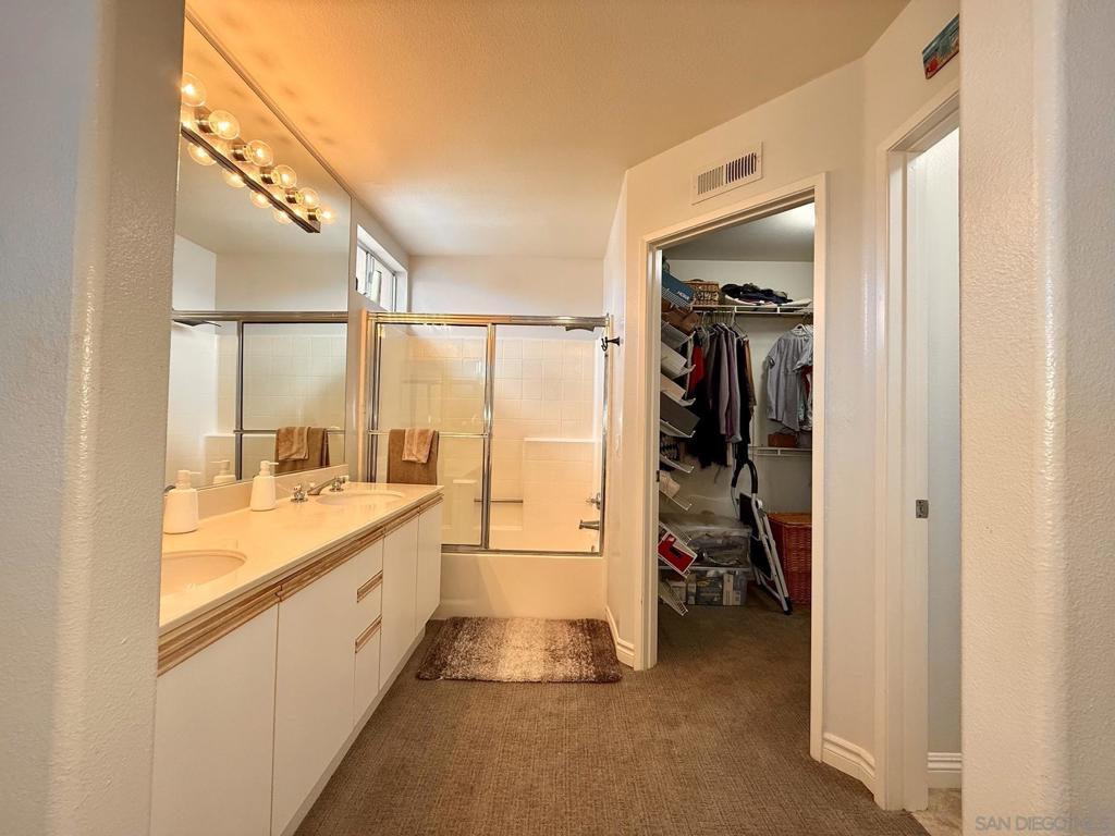 992 S Country Glen Way Property Photo 37