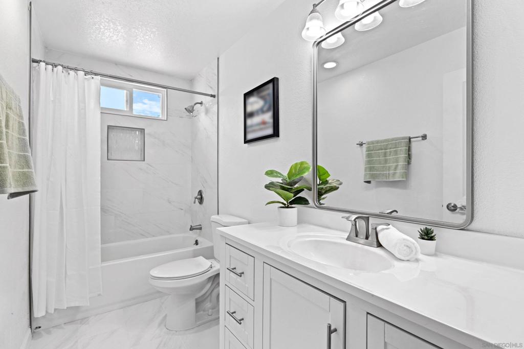 23619 Barrego Way Property Photo 29
