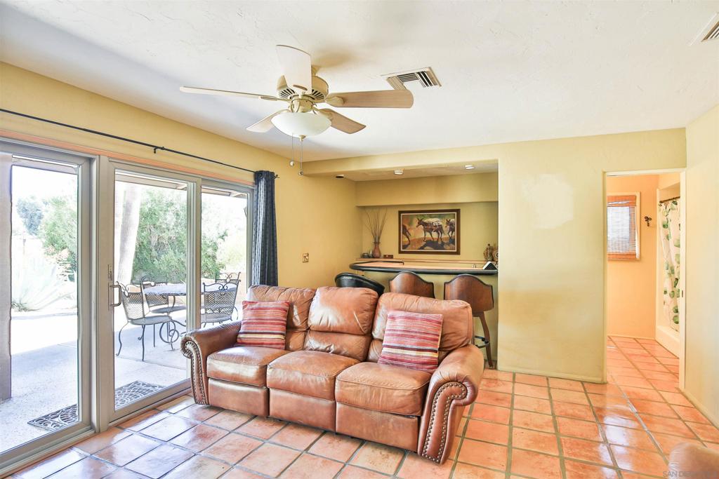 355 Pointing Rock Dr Property Photo 15