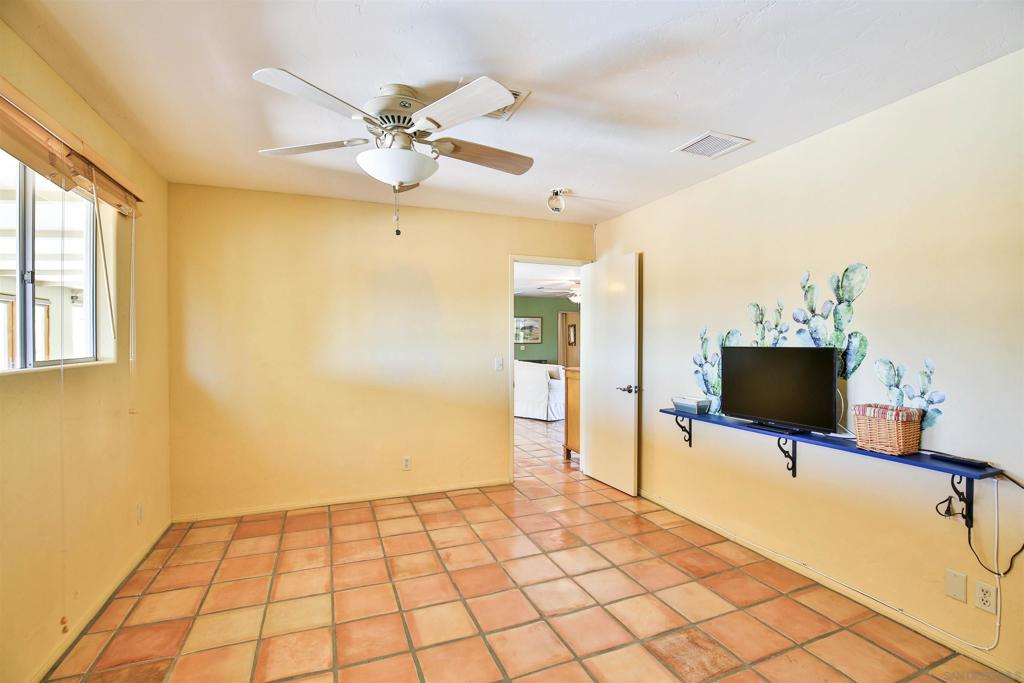355 Pointing Rock Dr Property Photo 17