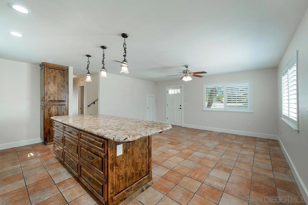 308 Palm Property Photo 7