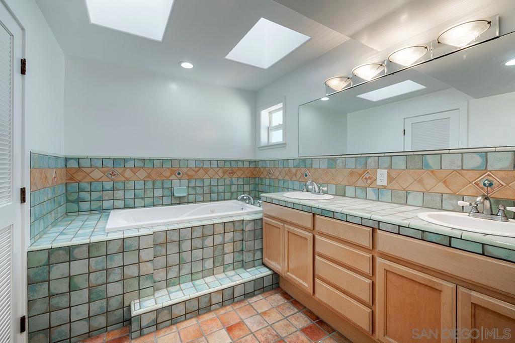 308 Palm Property Photo 24