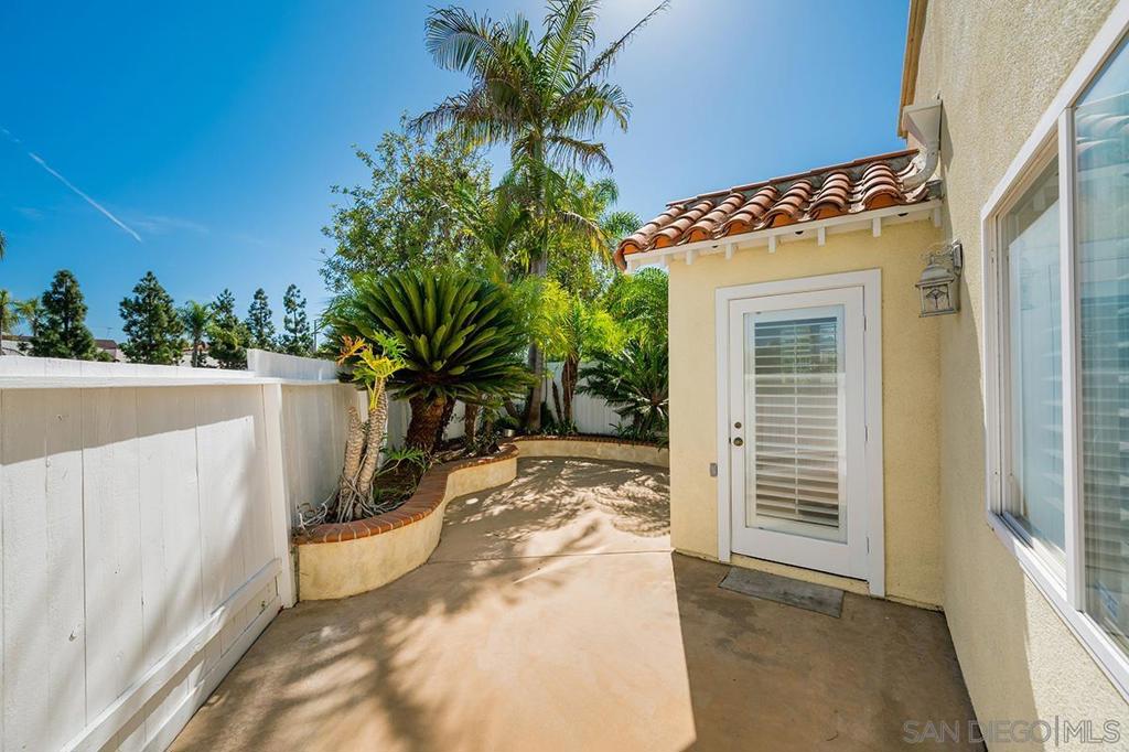 308 Palm Property Photo 32