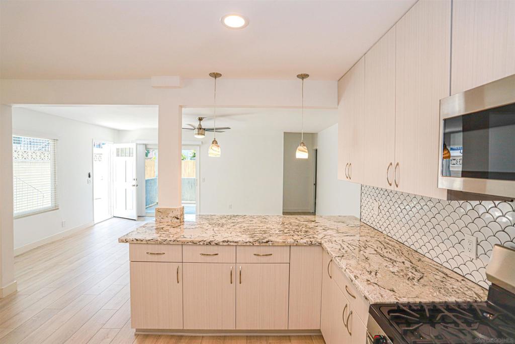 1522 24 Hornblend Property Photo 16