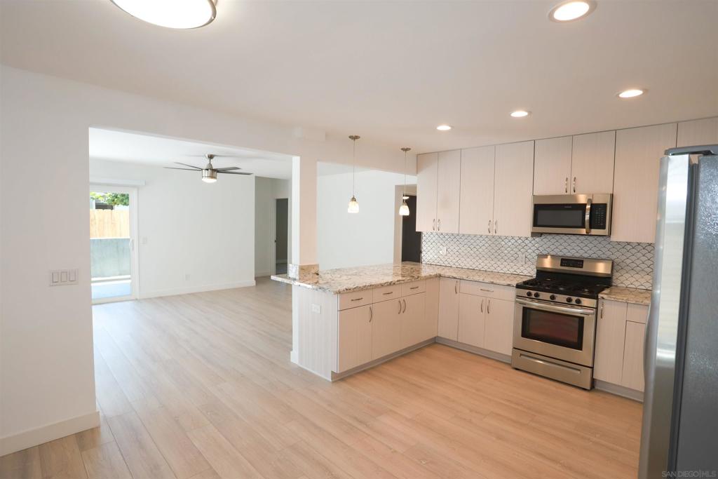 1522 24 Hornblend Property Photo 17