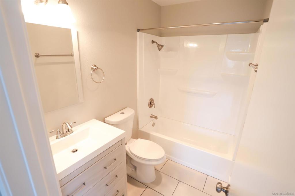 1522 24 Hornblend Property Photo 24