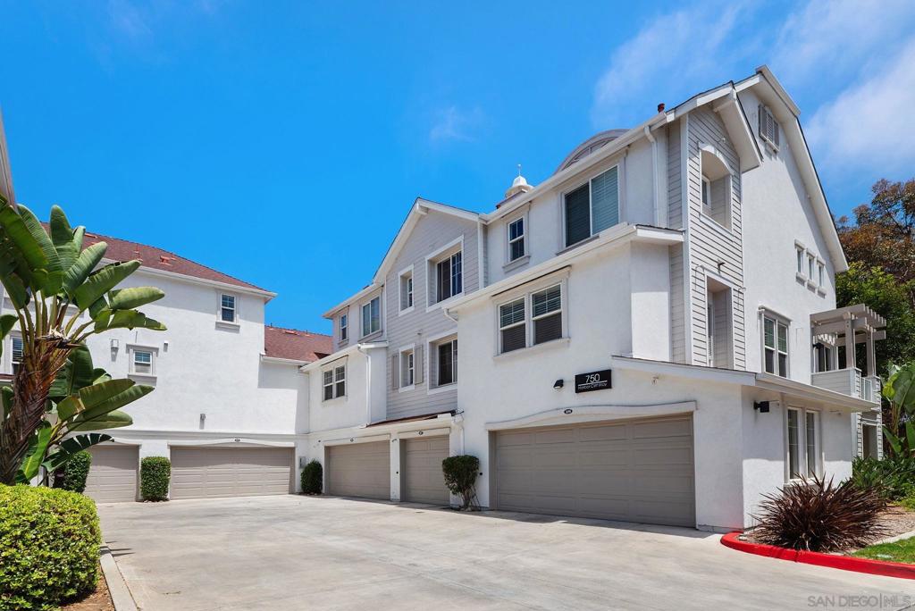 750 Harbor Cliff Way 105 Property Photo 2
