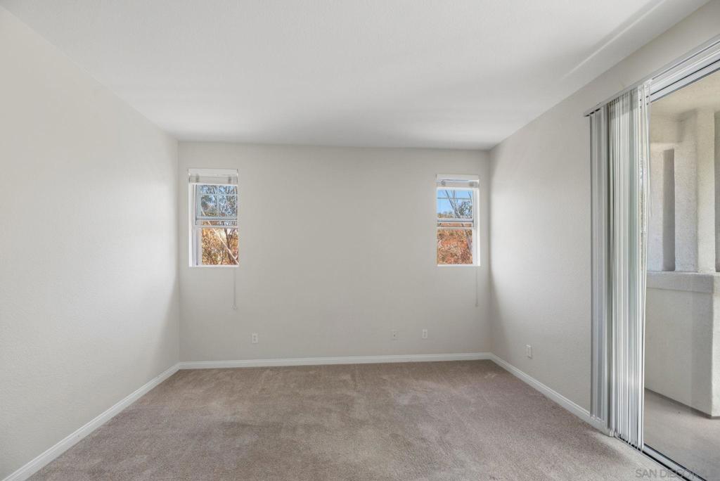 750 Harbor Cliff Way 105 Property Photo 21