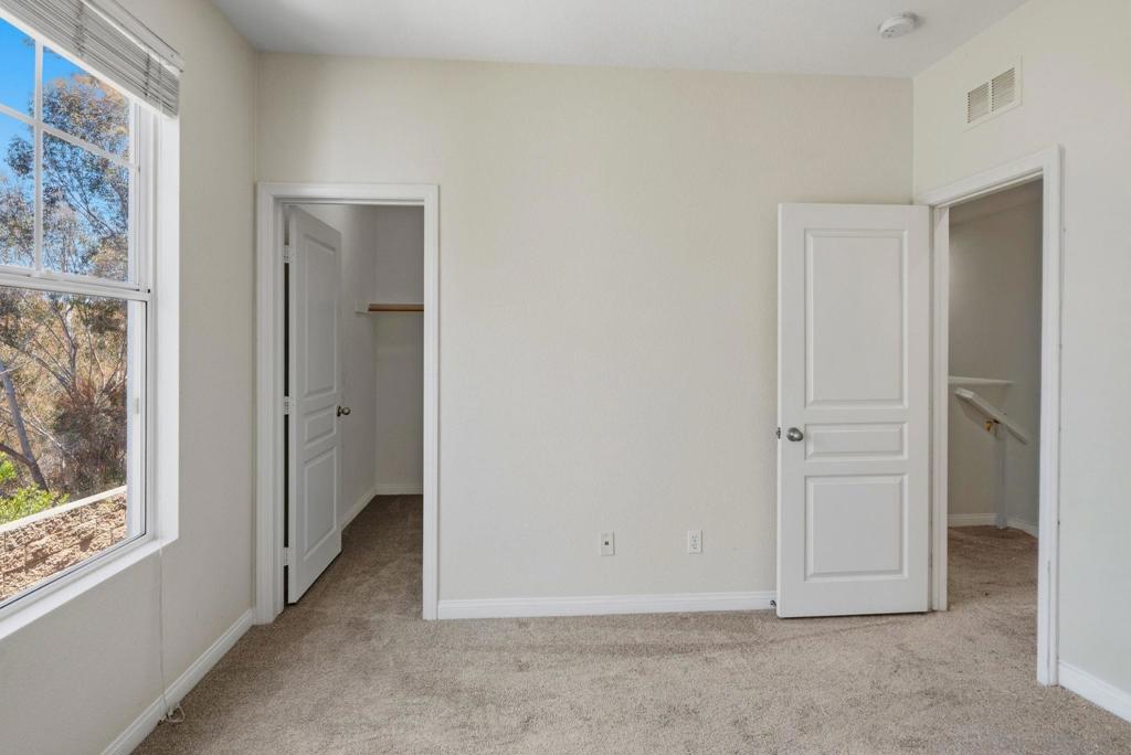 750 Harbor Cliff Way 105 Property Photo 33