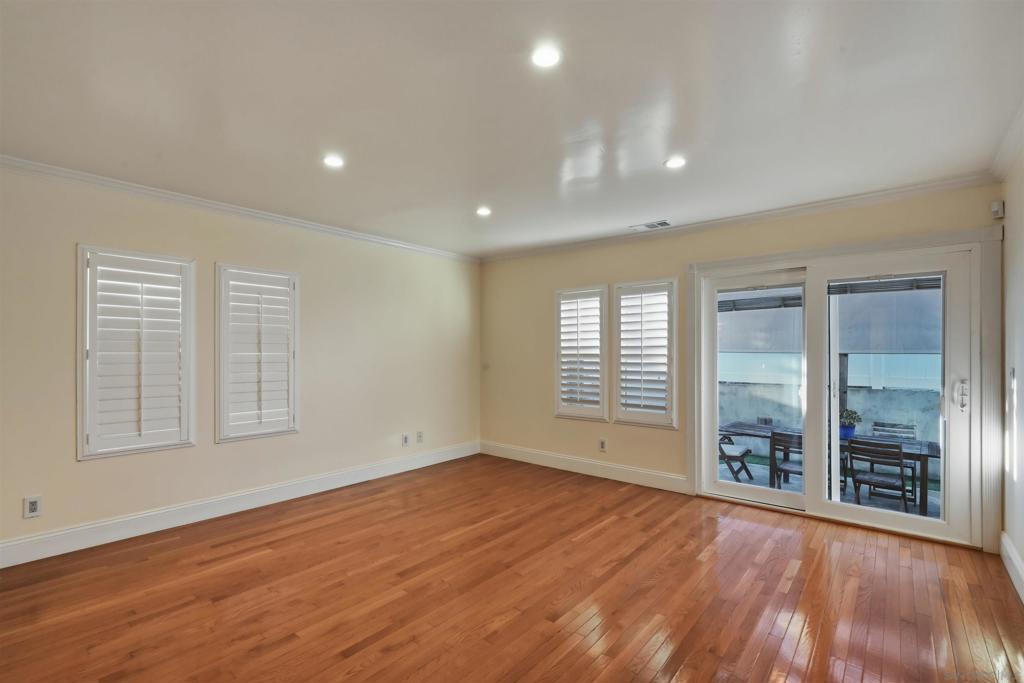2036 Lincoln Property Photo 17