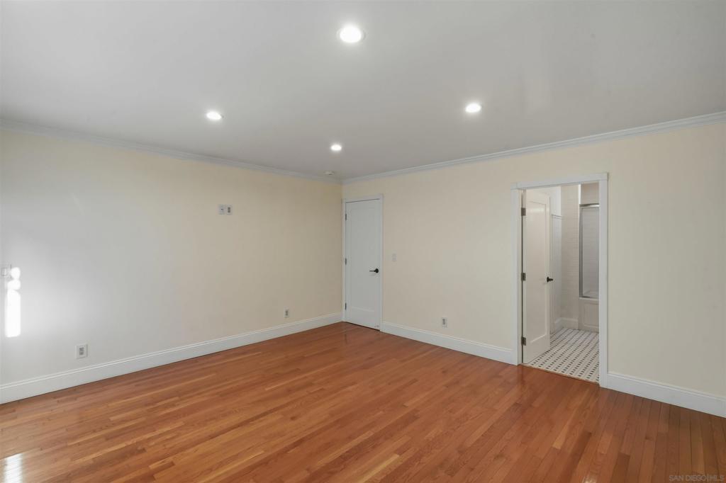 2036 Lincoln Property Photo 18