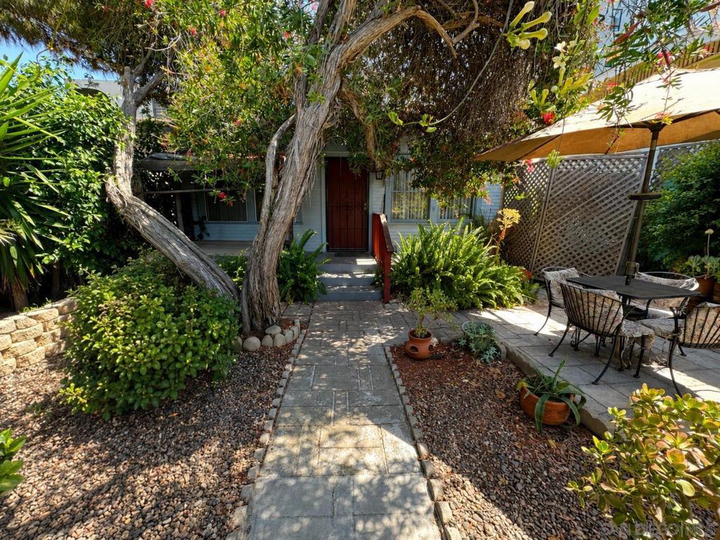 1831 Meade Ave Property Photo 1