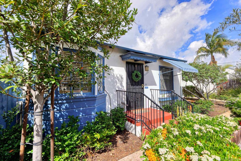4568 70 Winona Ave Property Photo 1