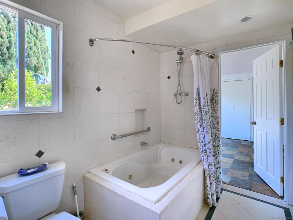 3606 Hartzel Dr Property Photo 39