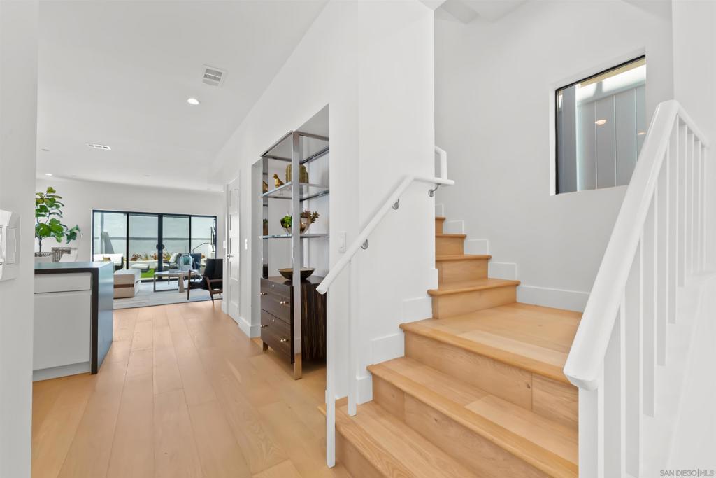 1034 Pennsylvania Avenue Property Photo 5