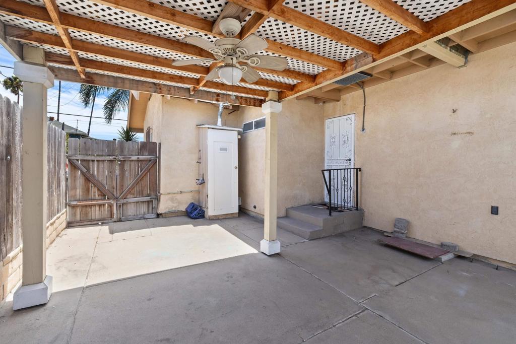 229 E 6th Street Property Photo 10
