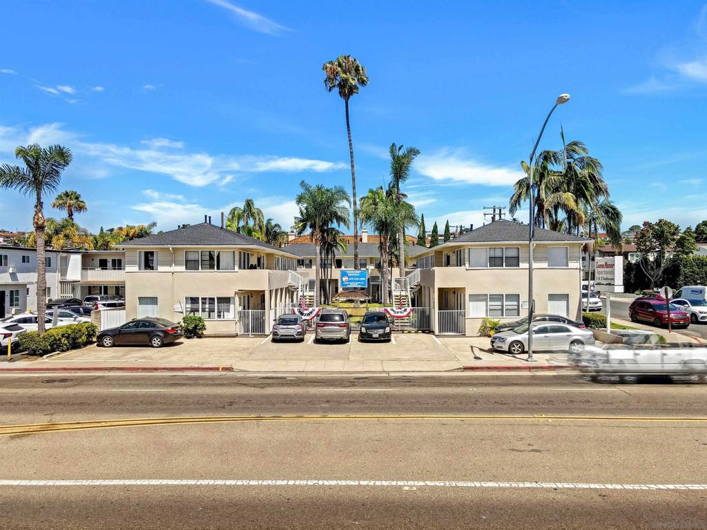 1518 Rosecrans Street Property Photo 2