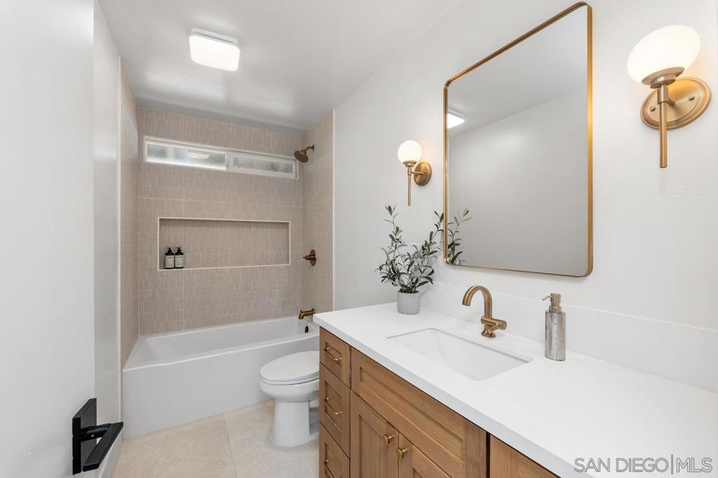 16519 Gabarda Rd. Property Photo 22