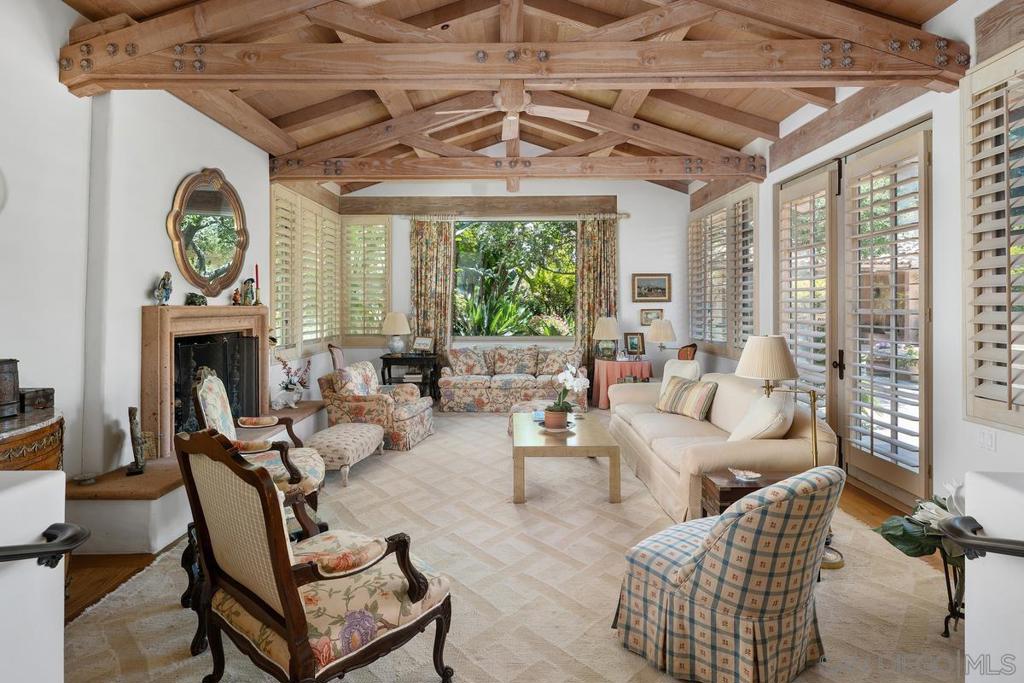 17240 Avenida De Acacias Property Photo 4