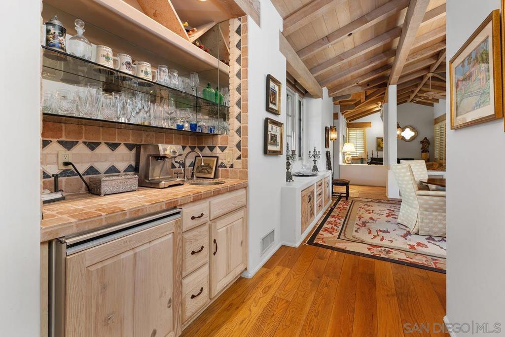 17240 Avenida De Acacias Property Photo 7