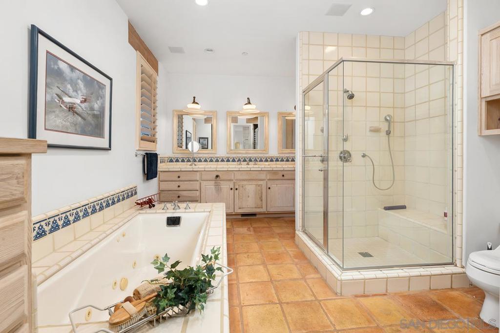 17240 Avenida De Acacias Property Photo 31