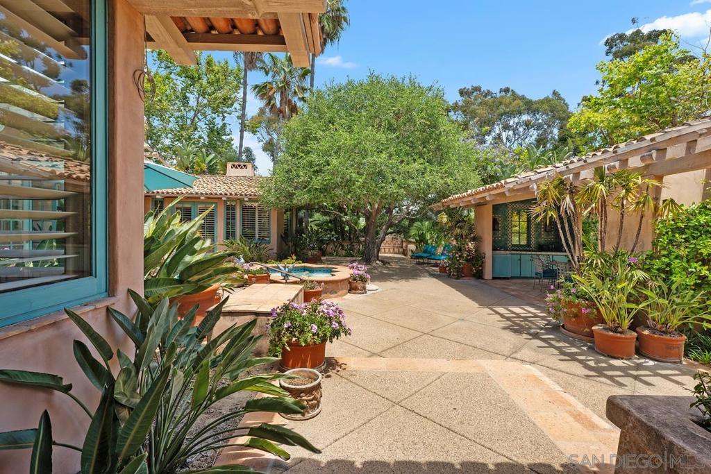 17240 Avenida De Acacias Property Photo 32