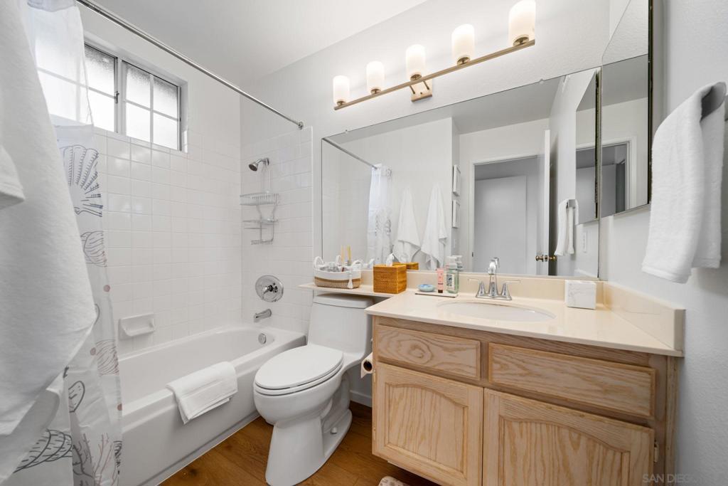 3876 Creststone Property Photo 32