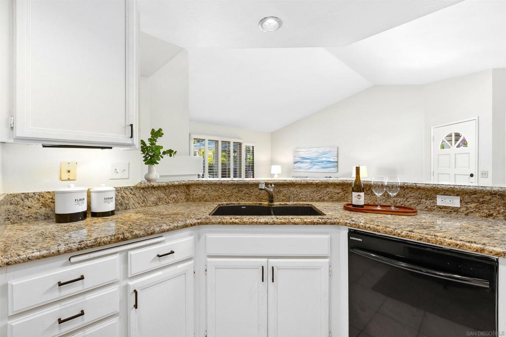 11184 Portobelo Dr Property Photo 9